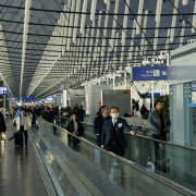 325_shanghai_pudong_departure_hall