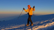 Uhuru Peak (5895m)